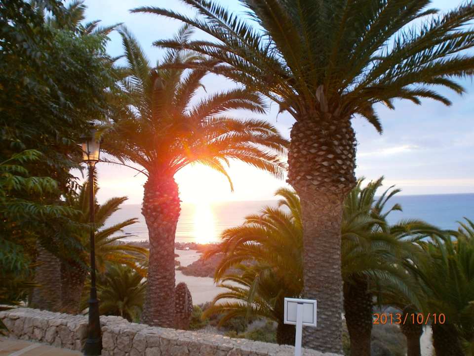 Abendstimmung vom Zimmer aus SBH Monica Beach Resort