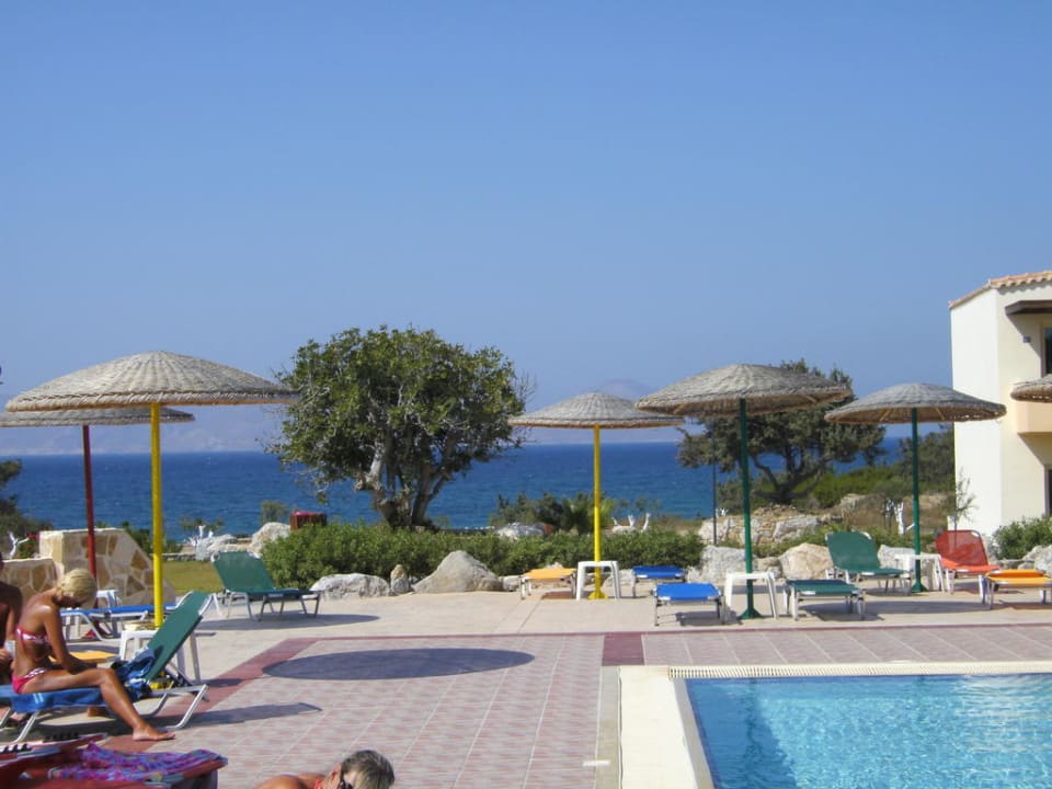 Pool mit Meer! Euro Village Achilleas Hotel