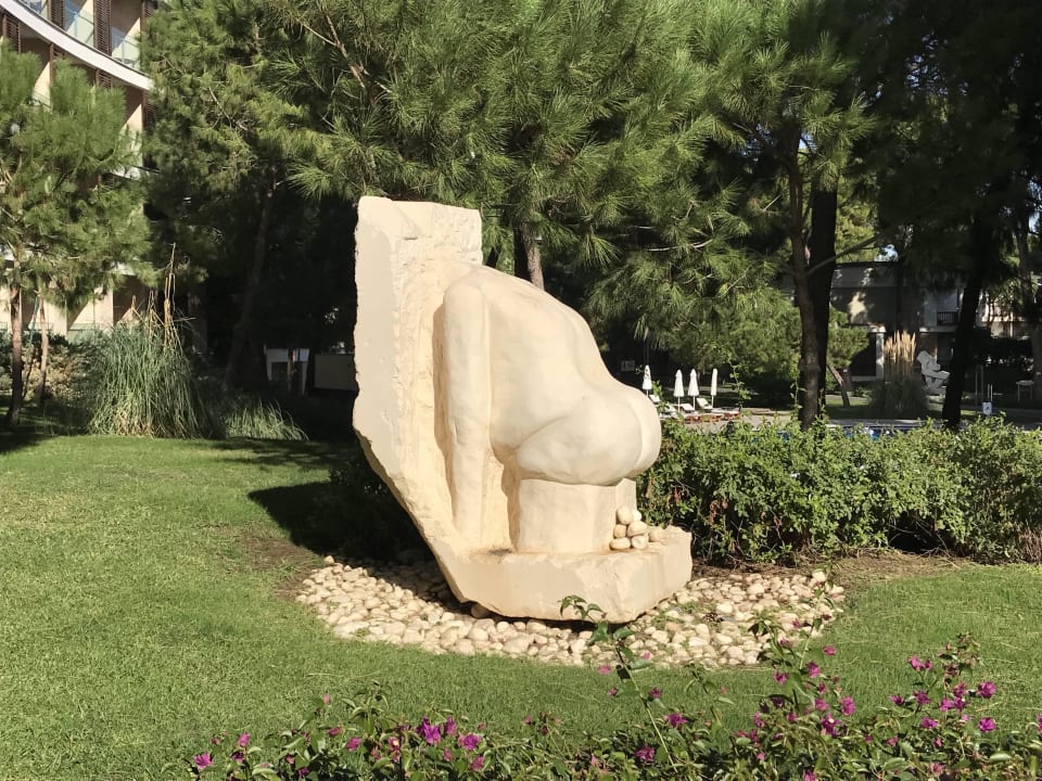 Kunst im Park Voyage Belek Golf & Spa