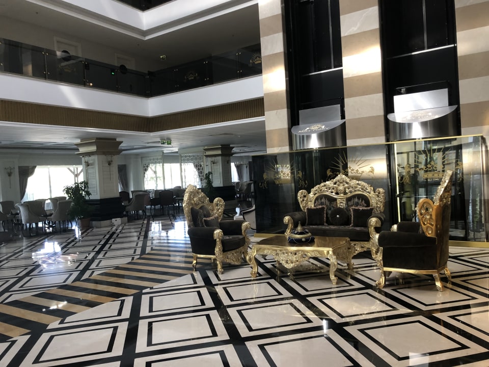 Lobby Mary Hotel Side