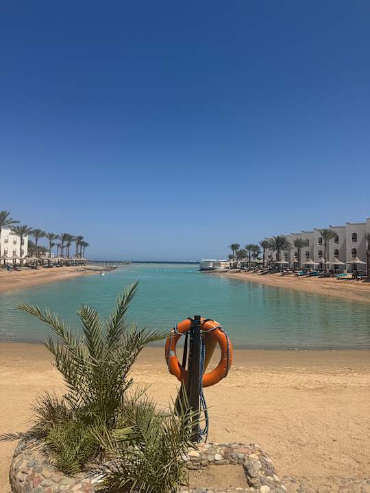 Strand Arabia Azur Resort