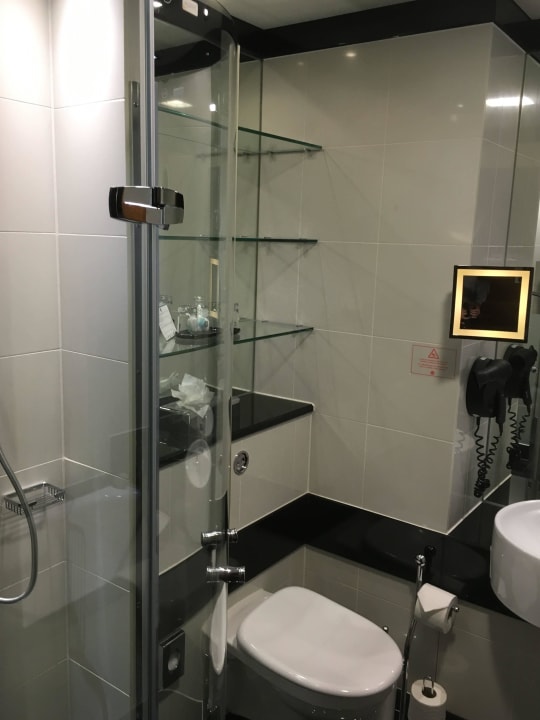 Badezimmer Leonardo Royal London Tower Bridge