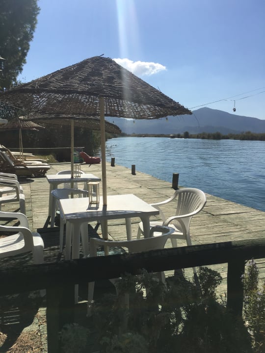 Strand Asur Hotel Assyrian