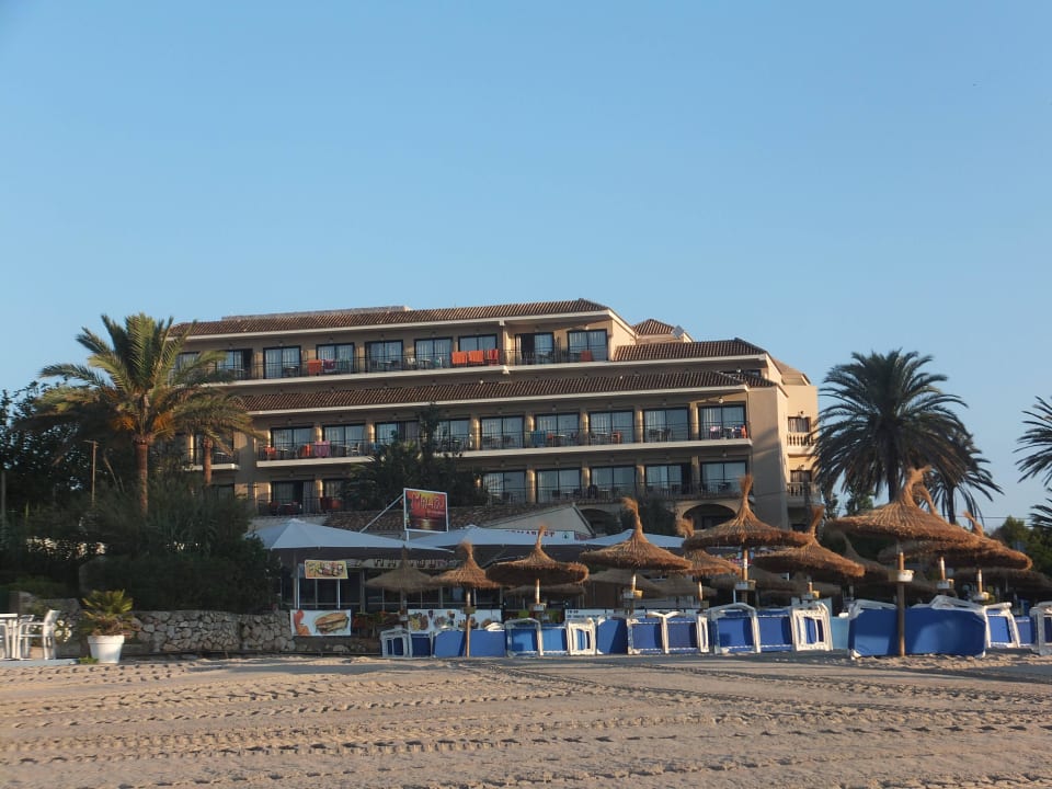 Hotel vom Strand aus betrachtet R2 Lago Playa Park