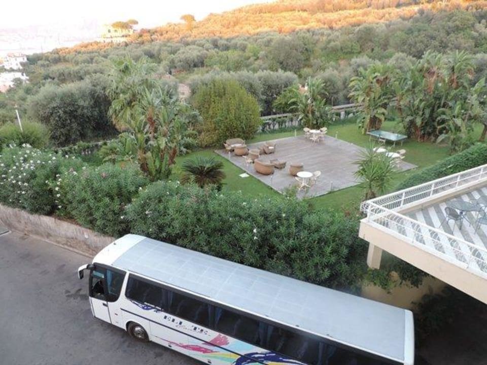 Kyvadlová doprava Grand Hotel Vesuvio