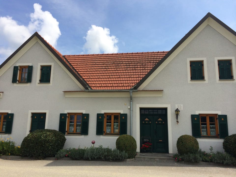 Außenansicht Bauernhof Dorfhof Bauer