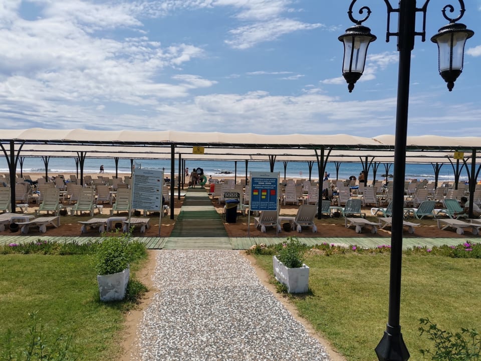 Strand Bella Resort & Spa