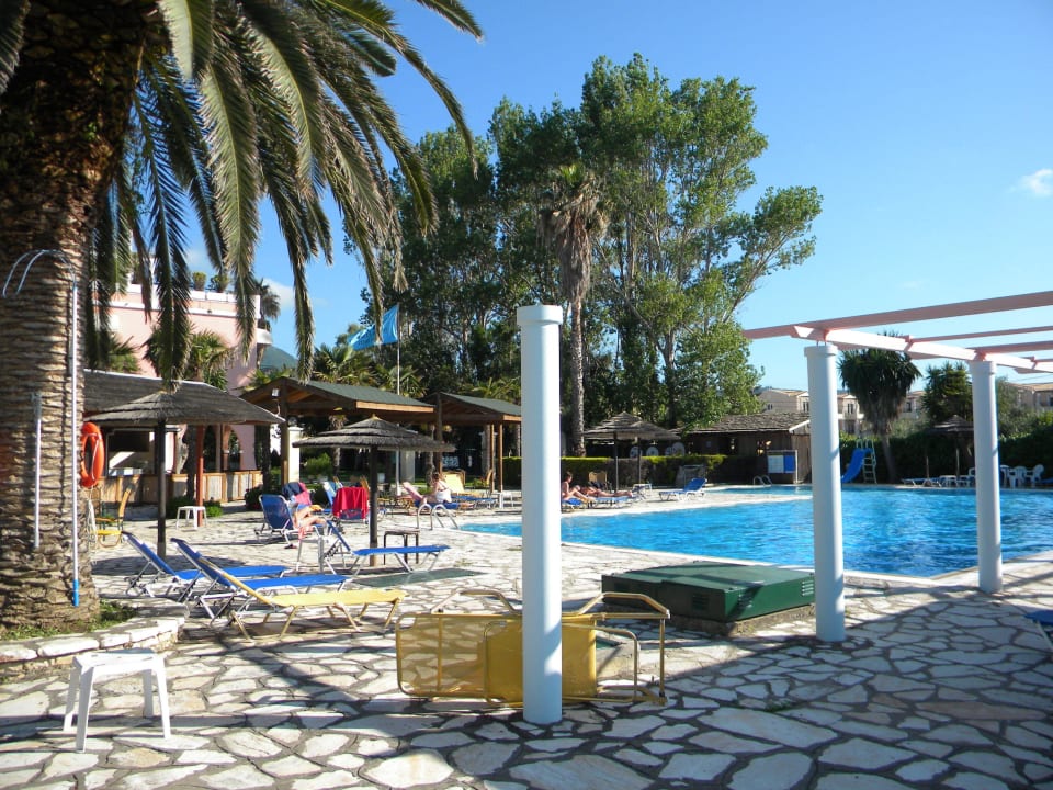 Widoka na basem Hotel Ionian Princess & Thinalos