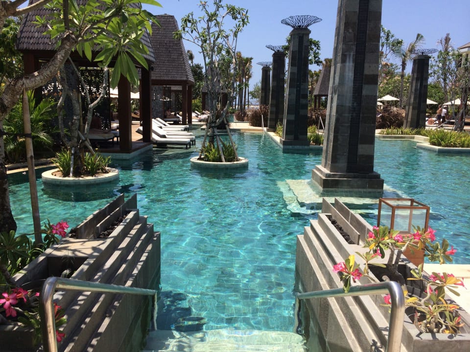 Pool Sofitel Bali Nusa Dua Beach Resort