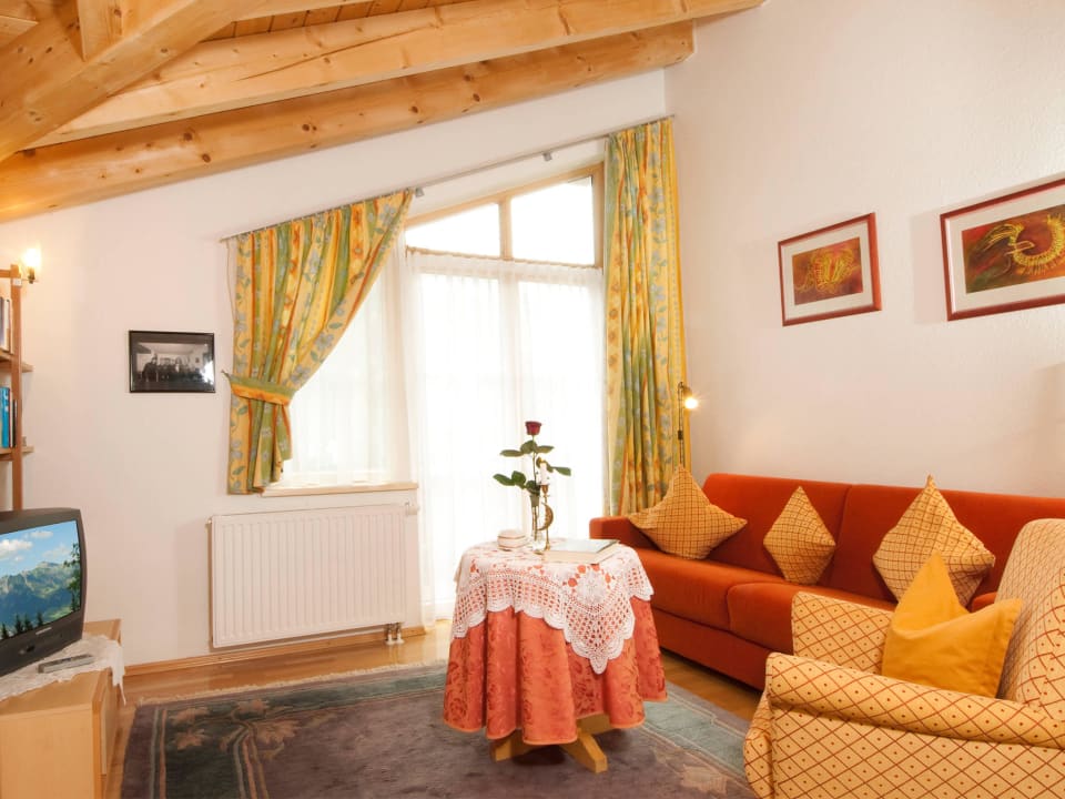 Wohnzimmer Wohnung Sabine Gästehaus Büchele