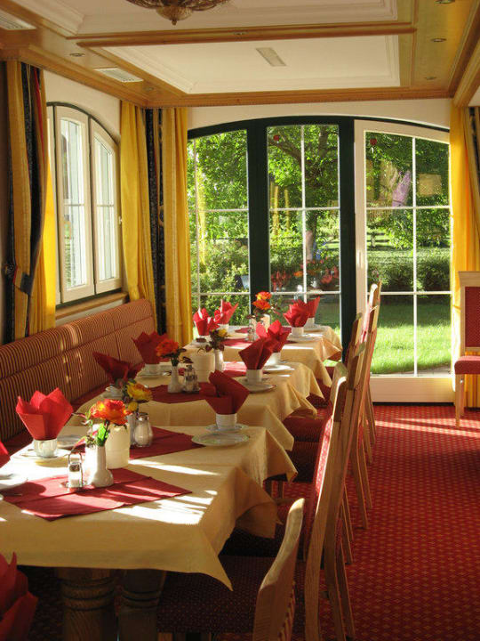 Ein Teilbereich des Früstücksraums Ferienhof Oblasser