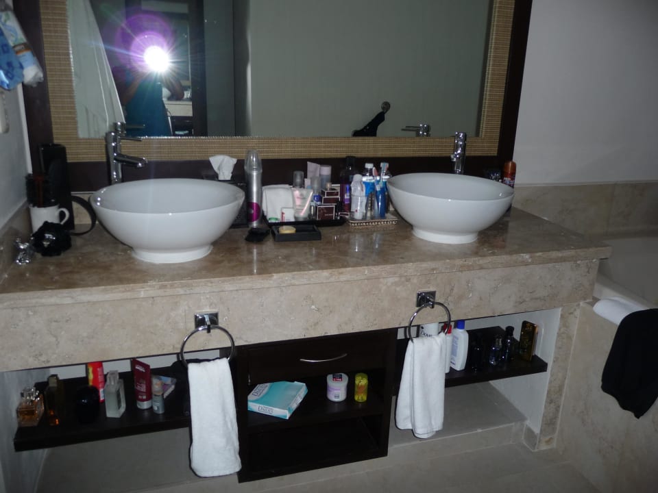 Schönes Bad im 5 Sterne Zimmer El Dorado Royale