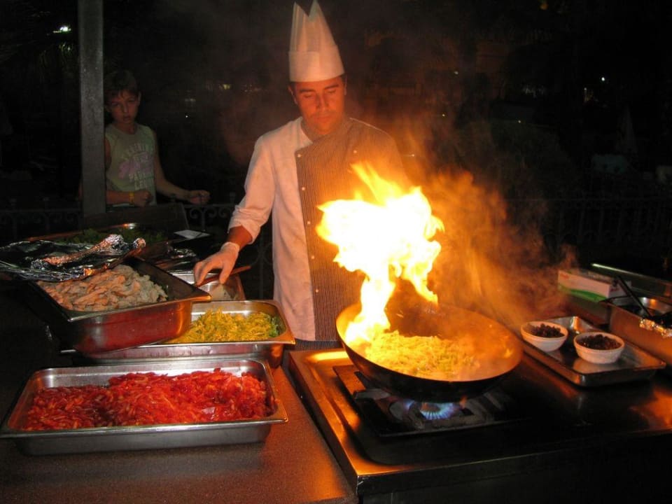 Abendbuffet_Freiluftküche_Feuerzauber Ulusoy Kemer Holiday Club