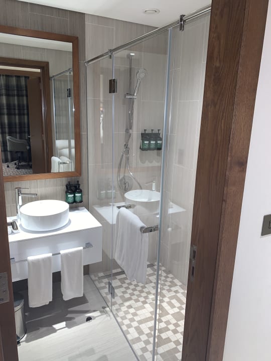 Zimmer Staybridge Suites Dubai Al-Maktoum Airport by IHG