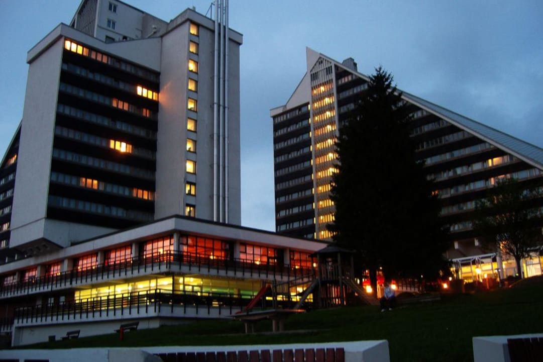 Panarama Hotel bei Nacht AHORN Panorama Hotel Oberhof