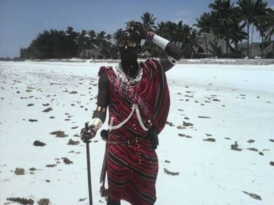 Die Strand-Massai  Sultan Sands Island Resort & Spa