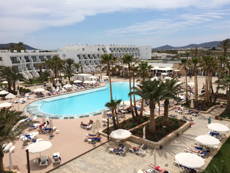 Außenansicht Grand Palladium White Island Resort & Spa