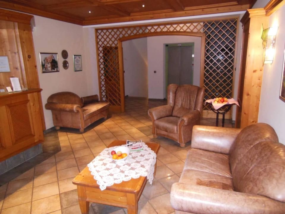 Rezeption Burghotel Goldener Hirsch