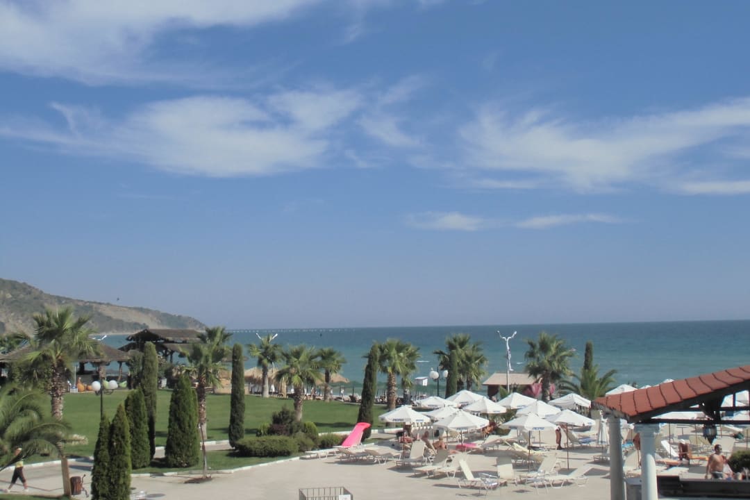 Ausblick von der Terrasse auf das Meer Royal Park Hotel & Aqua park