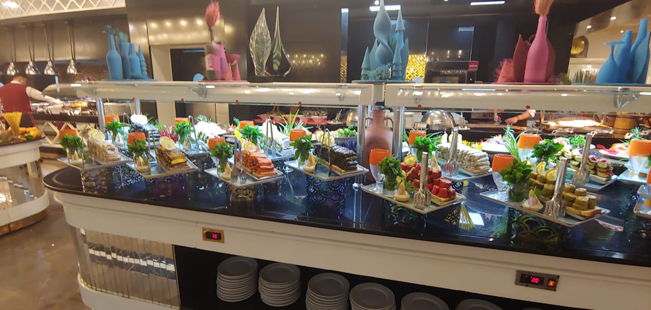 Gastro Side Royal Palace Hotel & Spa