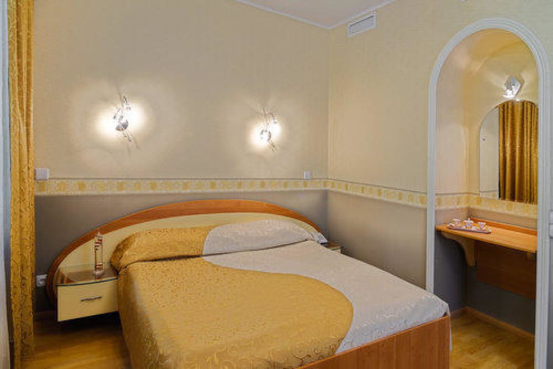 Сьют Hotel Nordic / Нордик