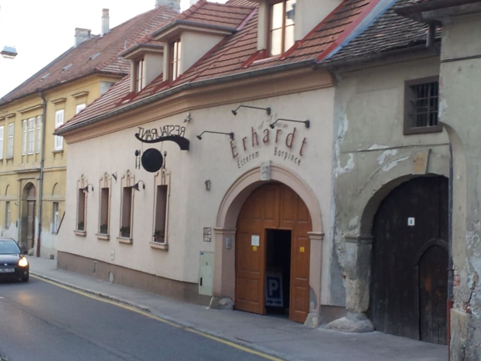 Pension Erhardt-1 Guesthouse Erhardt Panzió