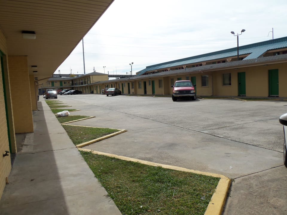 Innenhof Motel Royal Inn Of New Orleans