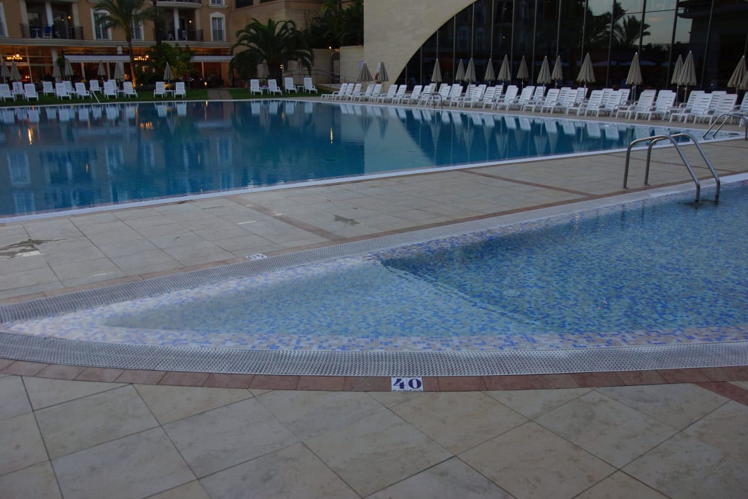 Der Kinderpool hat eine Tiefe von 40 cm Grupotel Playa de Palma Suites & Spa