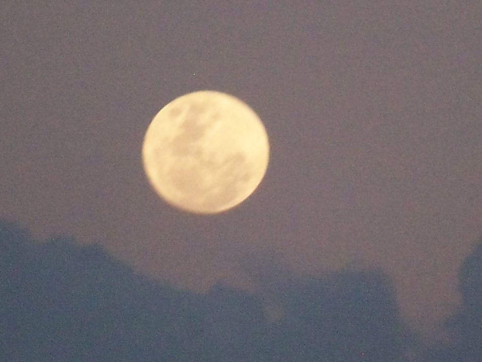 Mond über dem Meer Villa Dorado