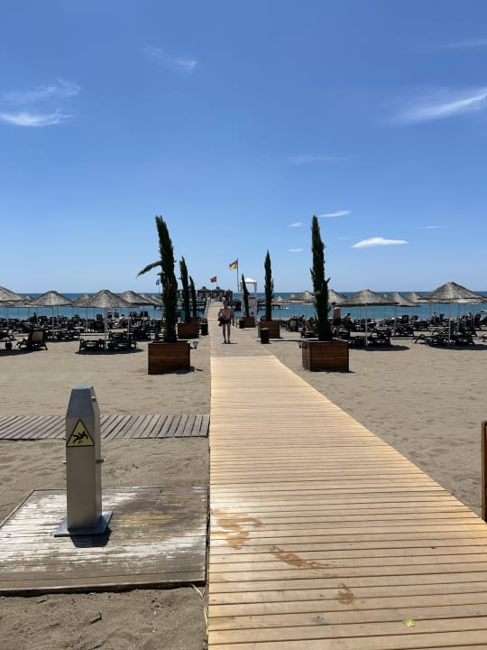 Strand Hotel Baia Lara