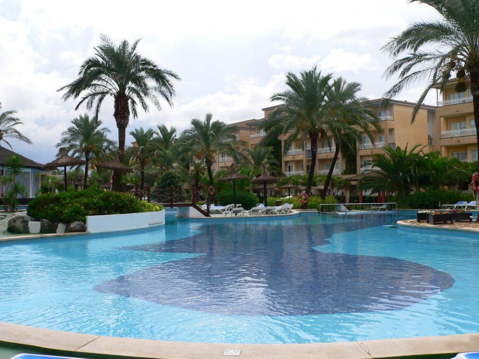 Pool Prinsotel La Dorada