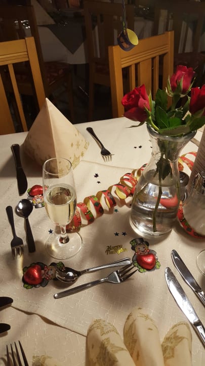 Tisch Dekoration von Silvester  Landhotel Zum Singenden Musikantenwirt