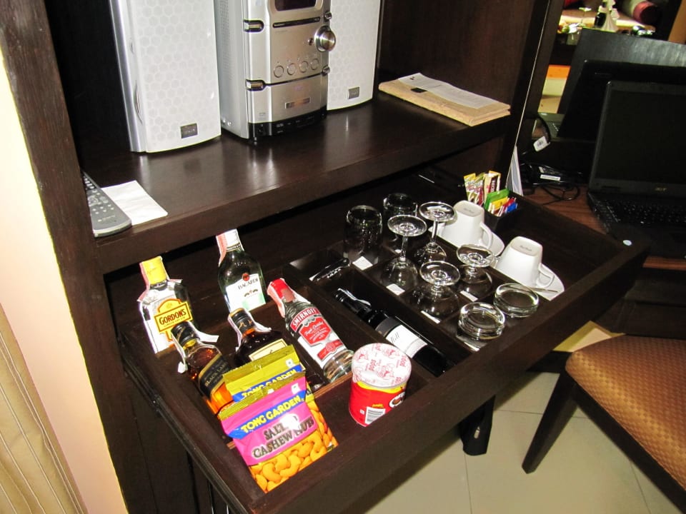 Minibar Bo Phut Resort & Spa