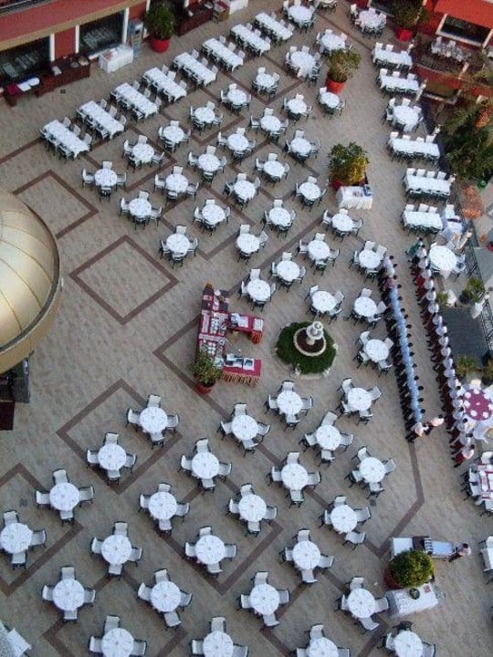 Terrasse vor Abendessen Hotel Delphin Palace