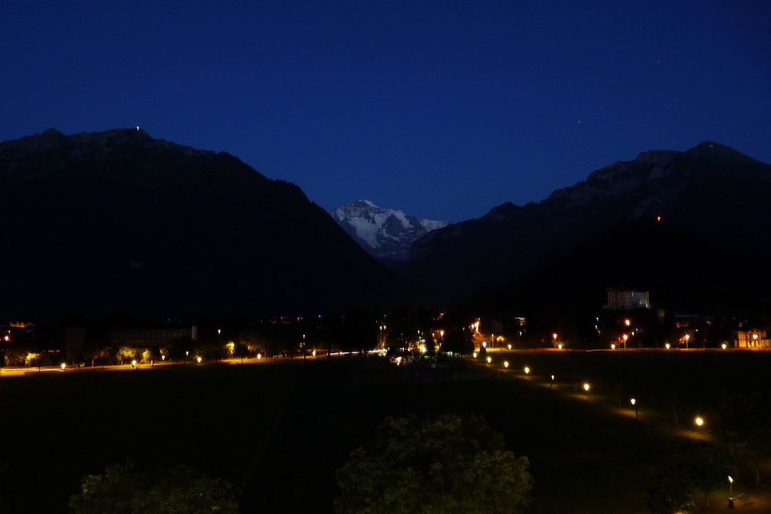Interlaken mit Jungfrau bei Nacht Hapimag Resort Interlaken