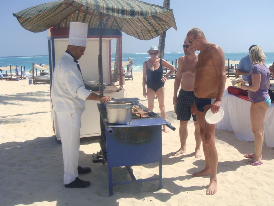 Grillen am Strand Punta Cana Princess All Suites Resort & Spa