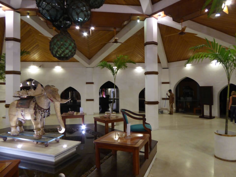 Empfang Tangerine Beach Hotel