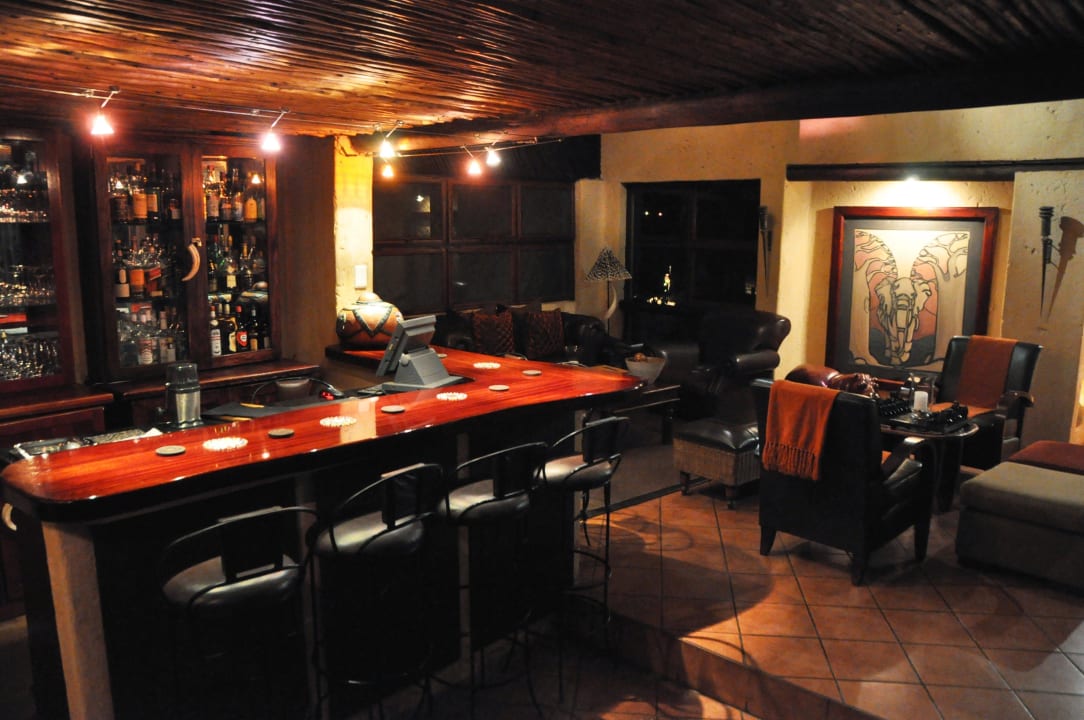 Bar Hotel Pondoro Game Lodge