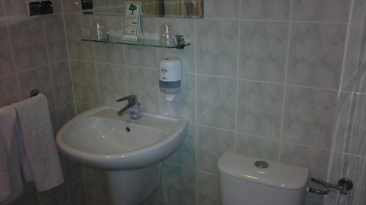 Łazienka 2 Sangate Hotel Airport