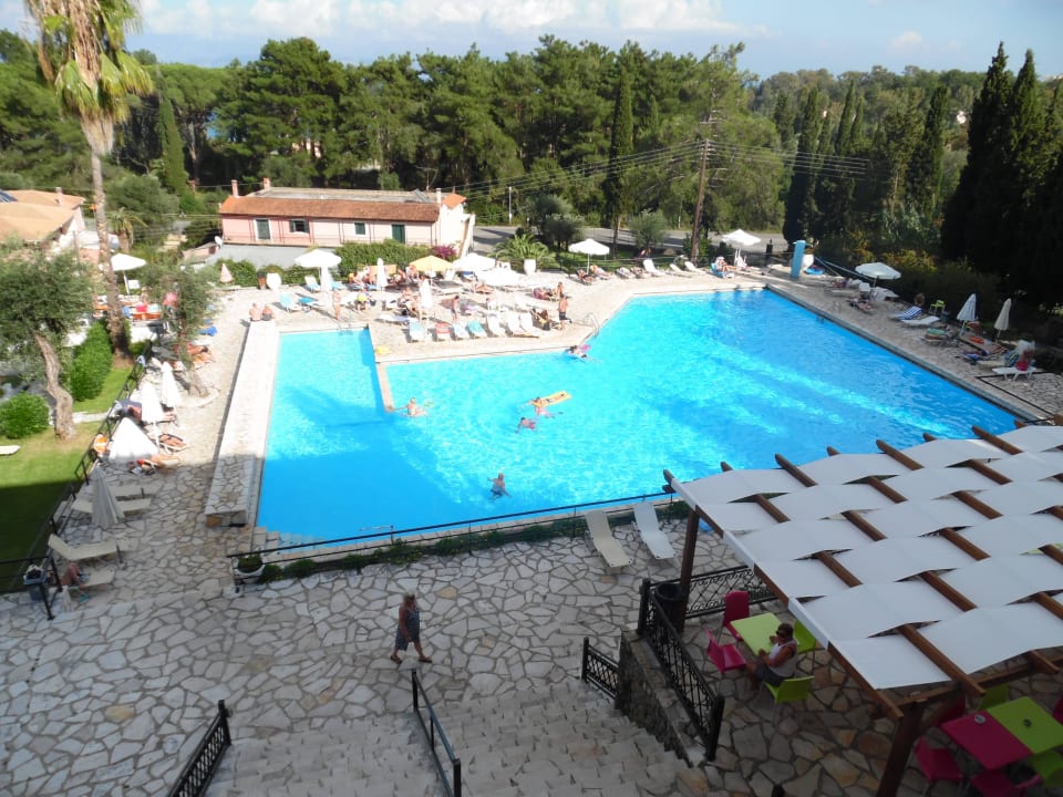Pool Magna Graecia