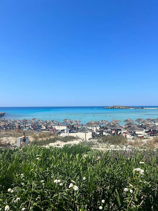 Strand Hotel Nissi Beach Resort