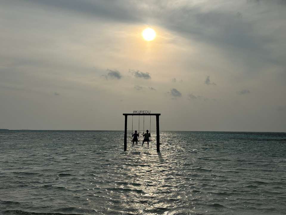 Strand Kuredu Island Resort & Spa