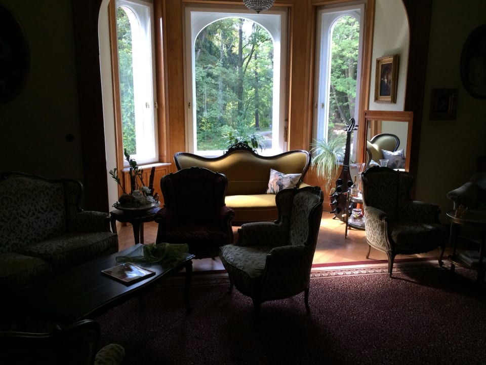 Spiel- und Musikzimmer Villa Vier Jahreszeiten