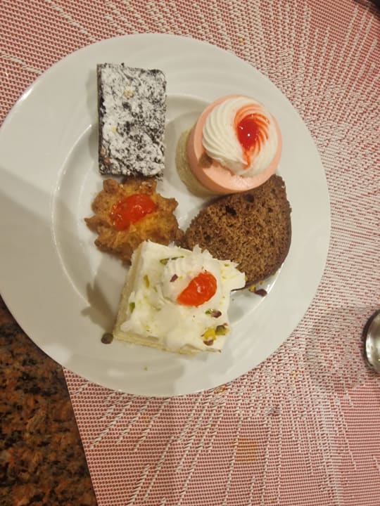 Gastro Imperial Shams Abu Soma