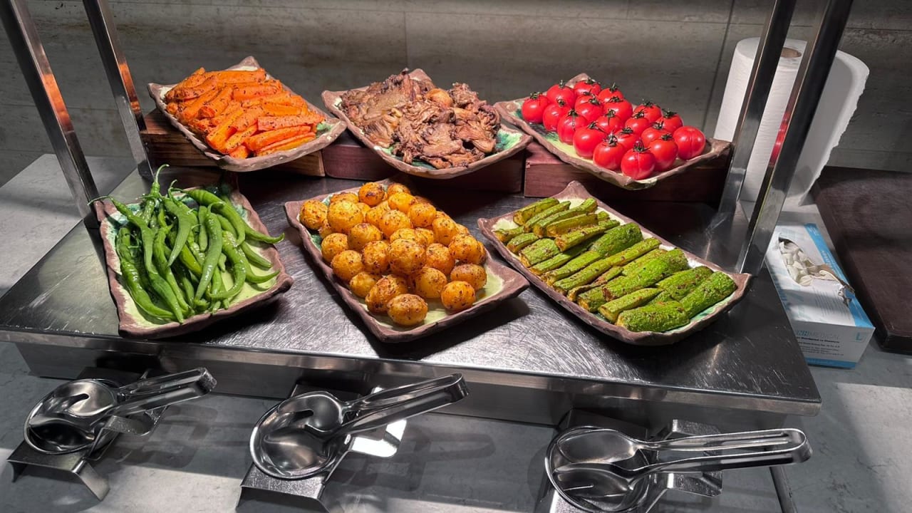 Gastro Acanthus Cennet Barut Collection