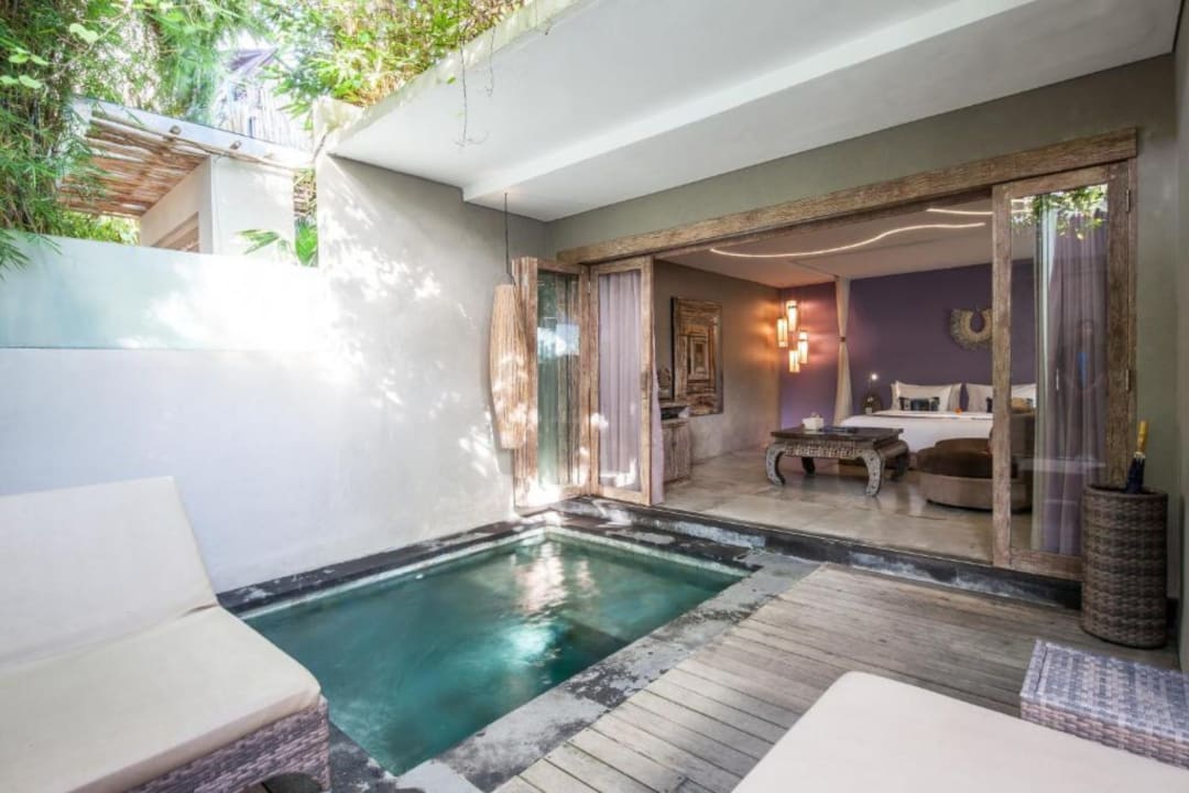 Zimmer Blue Karma Dijiwa Seminyak