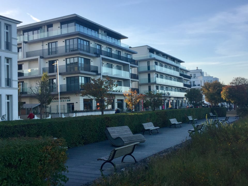 Außenansicht SEETELHOTEL Kaiserstrand Beachhotel