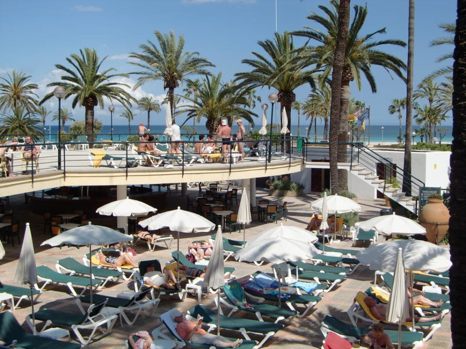 Sonnenterrasse allsun Hotel Bahia del Este