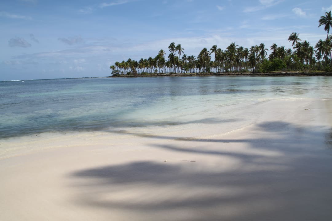 Strand Wyndham Alltra Samana