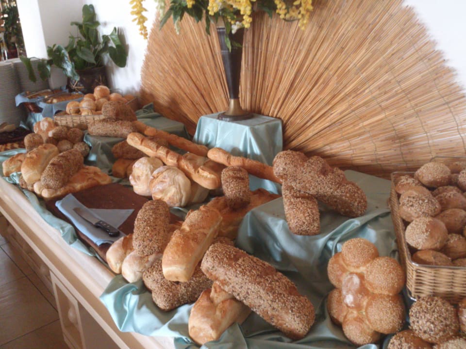 Brotauswahl beim Frühstück Lagas Aegean Village